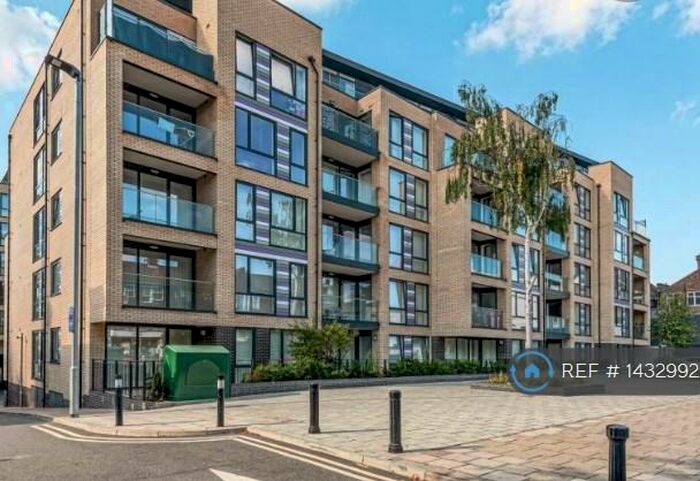 1 Bedroom Flat To Rent In Grove Place, London, SE9