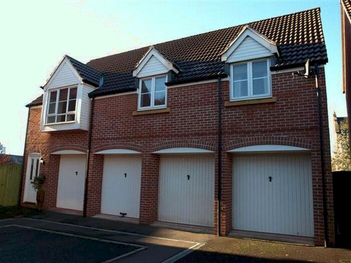2 Bedroom Flat To Rent In Bramley Copse, Long Ashton BS41