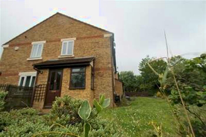 1 Bedroom House To Rent In Stanton Close, Orpington, BR5