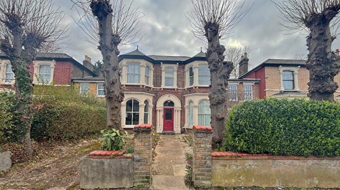 1 Bedroom Flat To Rent In Windsor Road, London, E7