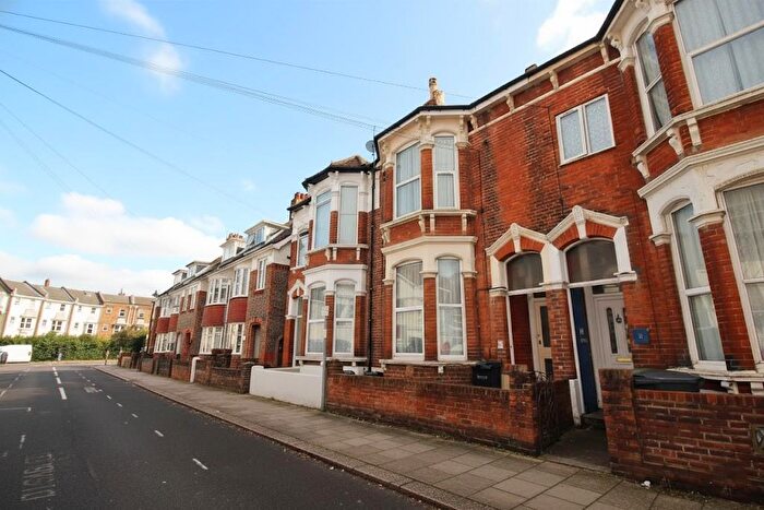 1 Bedroom Flat To Rent In Beach Road, Southsea, PO5