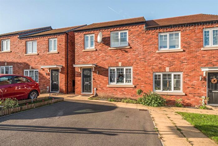 3 Bedroom Semi Detached House For Sale In Rippon Way, Houlton, CV23