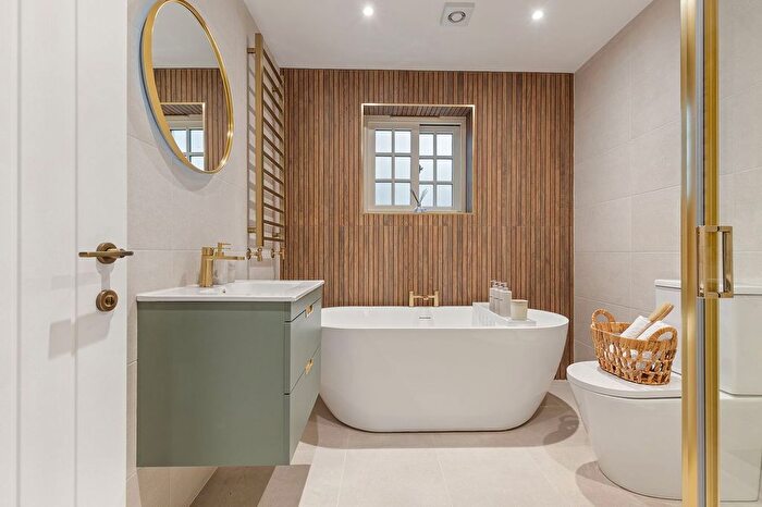 3 Bedroom Cottage For Sale In Wath Road, Elsecar, Barnsley, S74