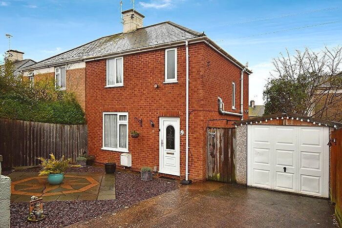 3 Bedroom Semi Detached House For Sale In Myrtle Road, St Thomas, Exeter, EX4