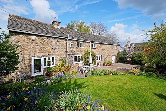 4 Bedroom Cottage For Sale In The Old Cottage, School Lane, Greenhill, Sheffield, S8