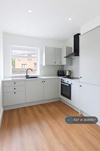 2 Bedroom Flat To Rent In Carter Knowle Road, Sheffield, S7