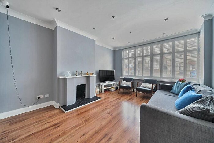 4 Bedroom House To Rent In St Marys Road, Selhurst, London, SE25