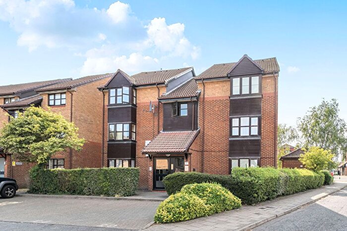Studio For Sale In Conifer Way, North Wembley, Wembley, HA0
