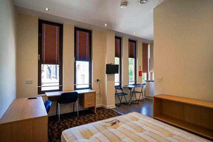 Studio To Rent In Flat, Gladstone Buildings, St James Row, S1