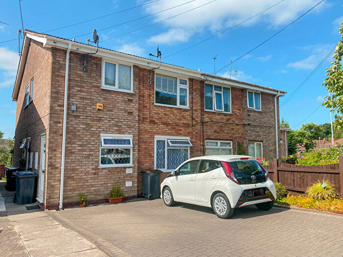 2 Bedroom Maisonette For Sale In Beeches Road, Oscott, Birmingham, B42