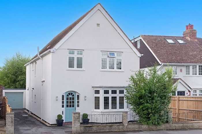 4 Bedroom Detached House For Sale In Oxford Road, Kidlington, OX5
