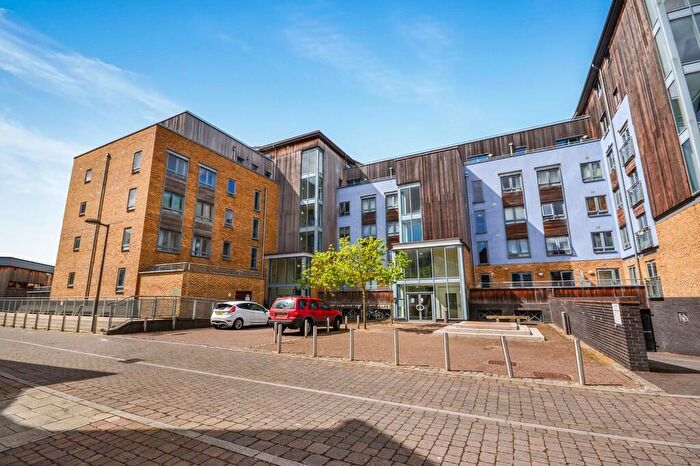 2 Bedroom Apartment To Rent In Quayside Drive, Colchester, CO2