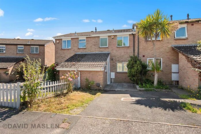 2 Bedroom House To Rent In Abbey Close, Peacehaven, BN10