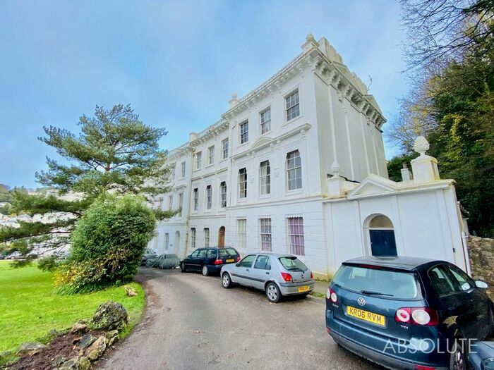 1 Bedroom Flat To Rent In Lisburne Crescent, Torquay, TQ1