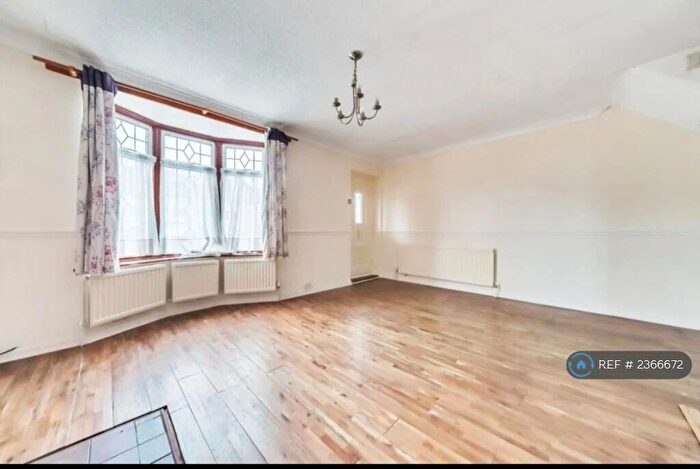 3 Bedroom Terraced House To Rent In Widecombe Road, London, SE9