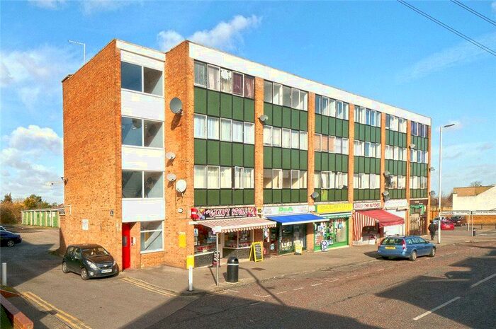 1 Bedroom Flat To Rent In Station Road, Rainham, Gillingham, Kent, ME8