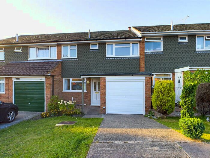 3 Bedroom Terraced House To Rent In Hailey Croft, Chinnor, OX39