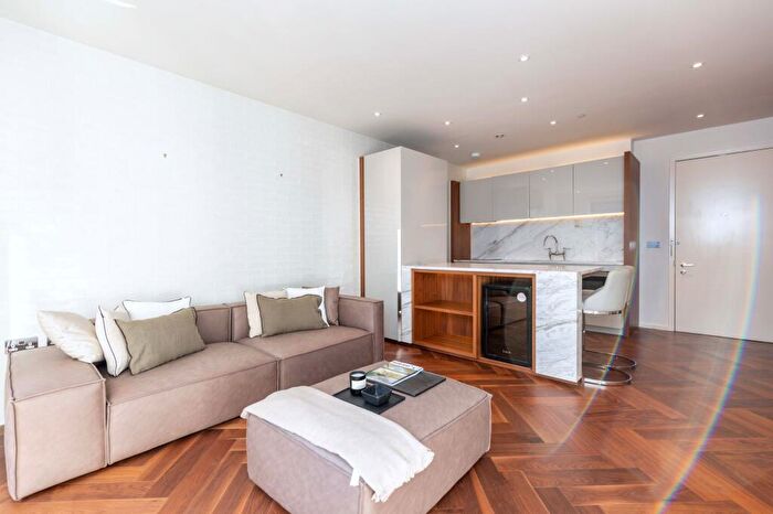 1 Bedroom Flat To Rent In New Union Square, Ambassador Building, SW11