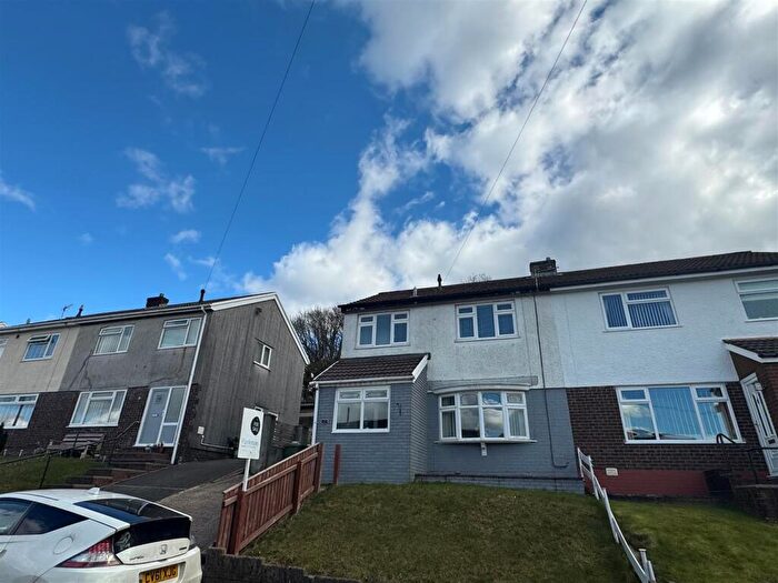 3 Bedroom Semi Detached House For Sale In Mandeville Road, Bonnie View, Blackwood, NP12