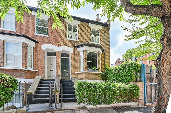 2 Bedroom Flat To Rent In Berrymede Road, Chiswick, W4