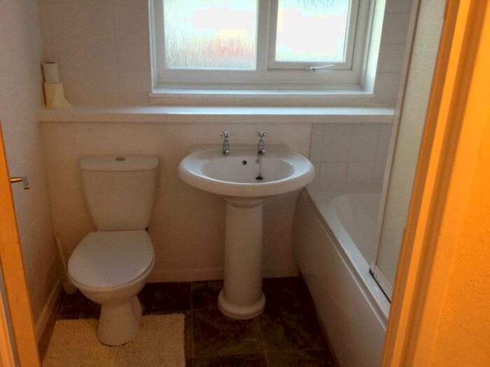 1 Bedroom Maisonette To Rent In Chestnut Avenue, Armthorpe, Doncaster, DN3