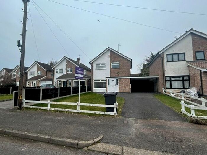 3 Bedroom Detached House To Rent In Yelverton Avenue, Leicester, LE5