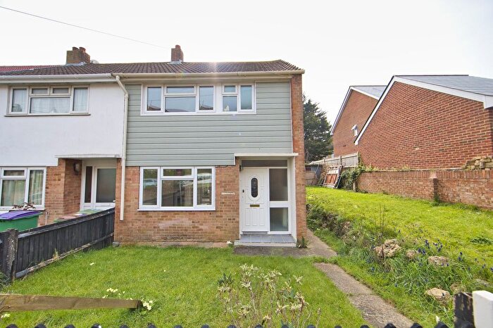 2 Bedroom End Terrace House For Sale In St. Johns Church Road, Folkestone, Kent, CT19