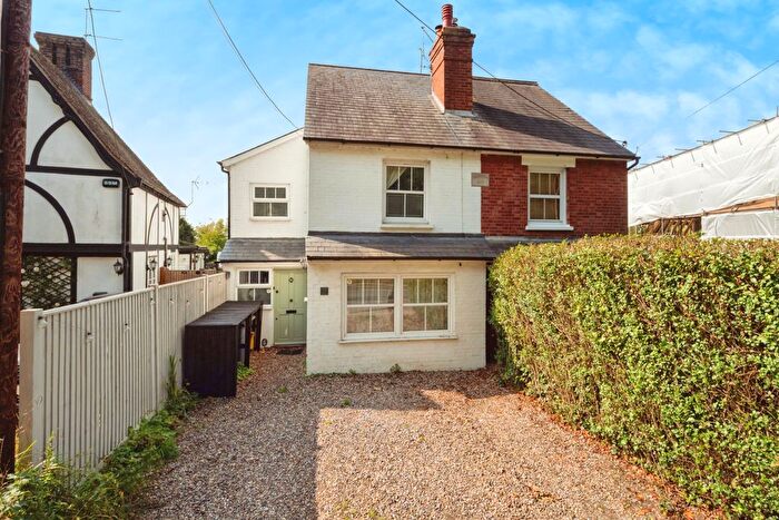 3 Bedroom Semi-Detached House For Sale In Cranbrook Road, Staplehurst, Kent, TN12