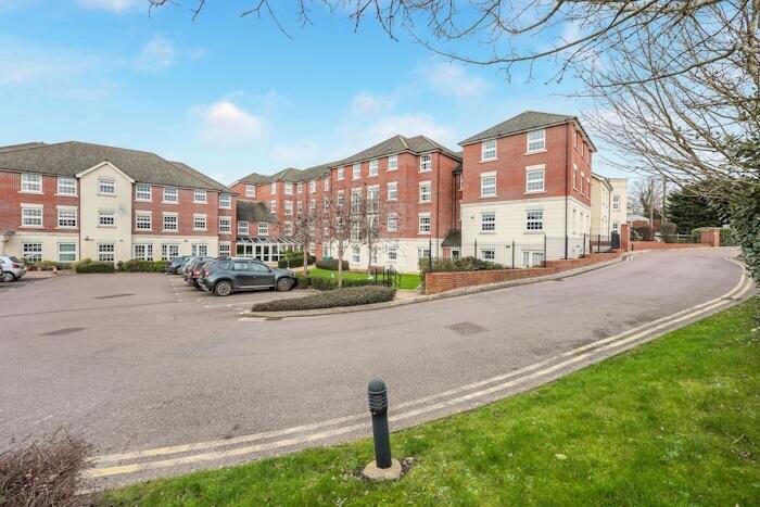 2 Bedroom Retirement Property For Sale In High Street, Ongar, CM5