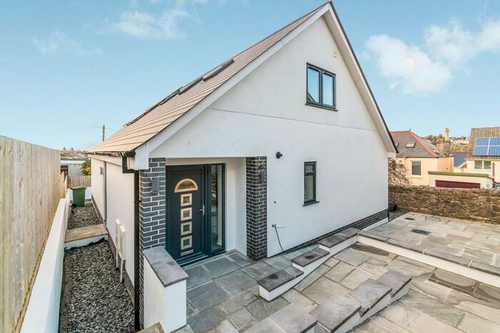 4 Bedroom Detached House For Sale In Queens Road Lipson Plymouth PL4