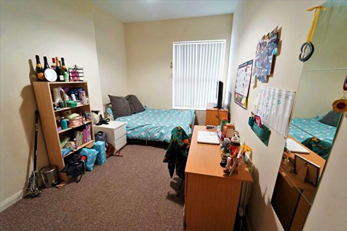 3 Bedroom Flat To Rent In Noel Street, Forest Fields, NG7
