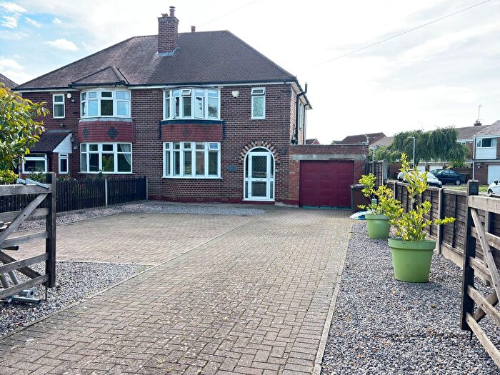 3 Bedroom Semi Detached House For Sale In Longford Lane, Gloucester, GL2