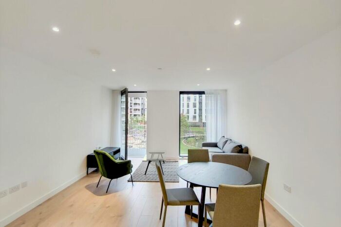 1 Bedroom Apartment To Rent In Forrester Way London, E15