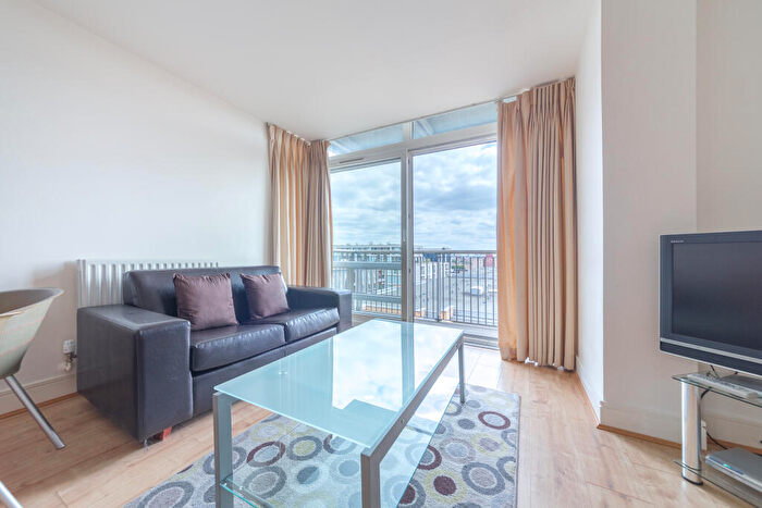 1 Bedroom Apartment To Rent In Gainsborough House, Cassilis Road, London, E14