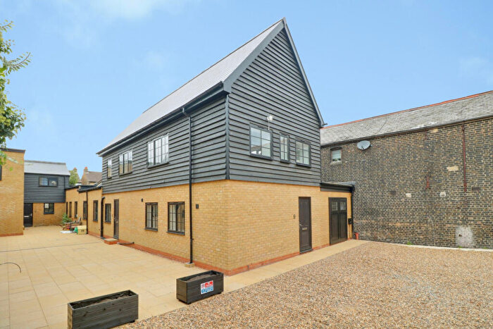 2 Bedroom Flat To Rent In Victoria Avenue, Southend-on-sea, SS2