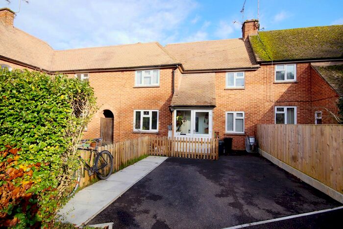 3 Bedroom Terraced House To Rent In Sibleys Rise, Great Missenden, HP16