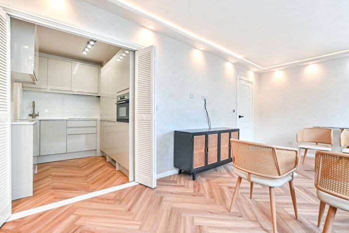 1 Bedroom Flat To Rent In Southwick Street, Paddington, London, W2