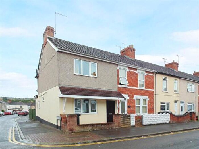 2 Bedroom House To Rent In Dean Street, Swindon, SN1