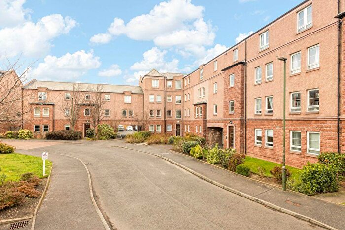 2 Bedroom Flat For Sale In / West Savile Gardens, Blackford, Edinburgh, EH9