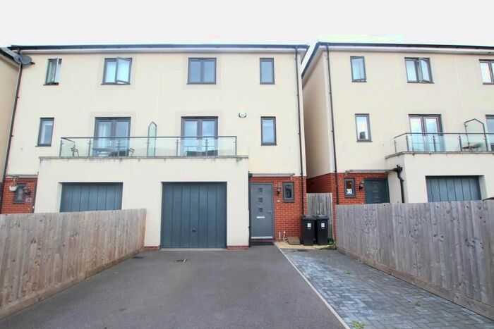 5 Bedroom Property To Rent In Slade Baker Way, Scholars Chase, BS16