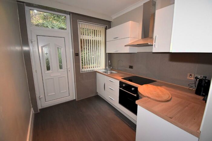 2 Bedroom Terraced House To Rent In Manchester Road, Huddersfield, West Yorkshire, HD7