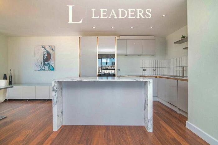 3 Bedroom Apartment To Rent In Penthouse, Ryland, B16