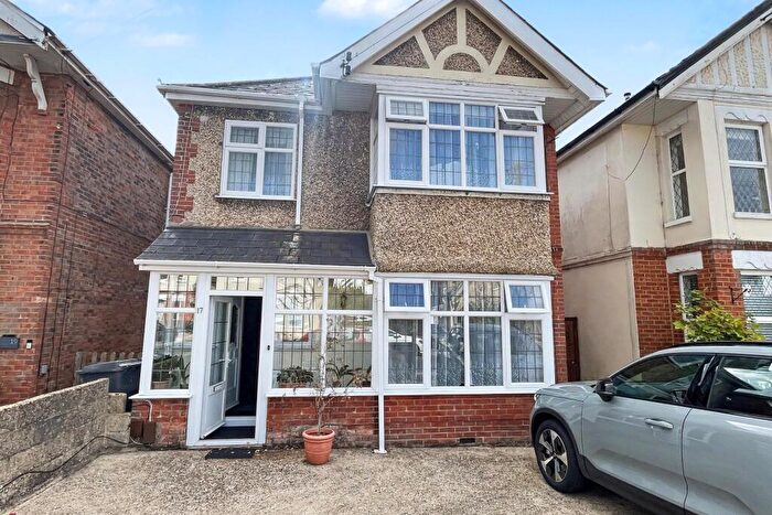 5 Bedroom Detached House For Sale In Winton, BH9