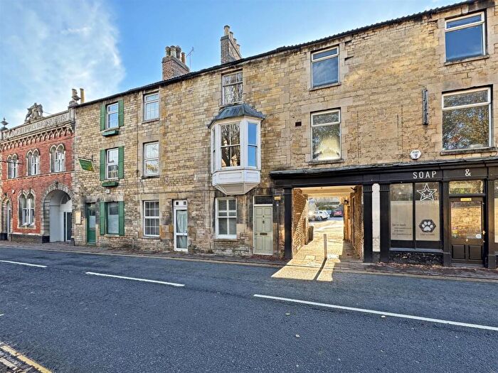 3 Bedroom Terraced House To Rent In Scotgate, Stamford, PE9