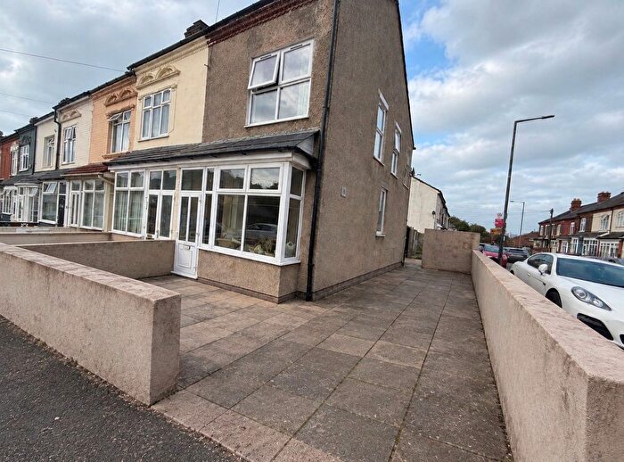 3 Bedroom End Of Terrace House To Rent In Lonsdale Road, Smethwick, B66