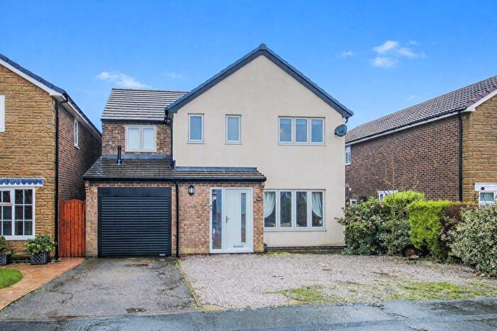 3 Bedroom Detached House For Sale In Coxley View, Netherton, Wakefield, WF4