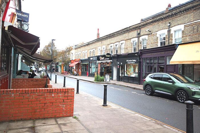 2 Bedroom Flat To Rent In Devonshire Road, London, W4