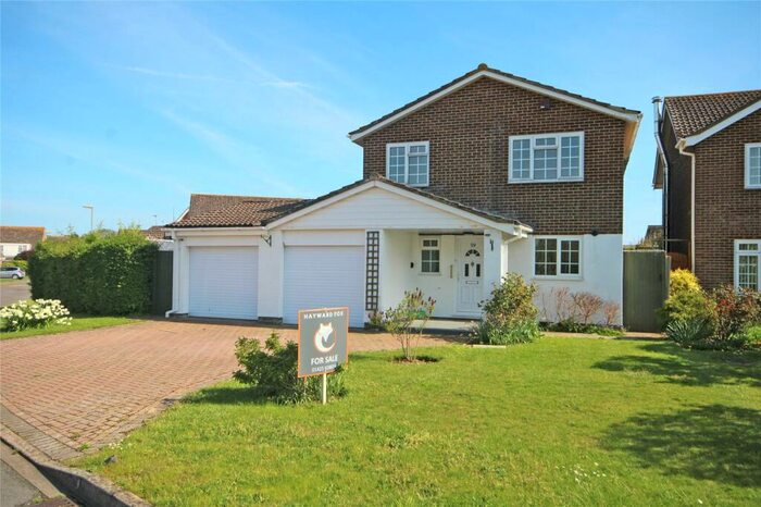 4 Bedroom Detached House For Sale In Silverdale, Barton On Sea, New Milton, Hampshire, BH25