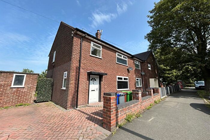 3 Bedroom Semi-Detached House To Rent In Wythenshawe Road, Manchester, M23