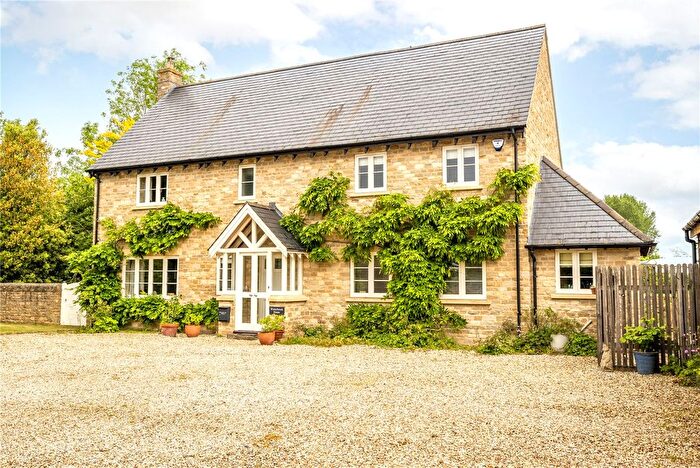 7 Bedroom Detached House For Sale In Alchester Road, Chesterton, Bicester, Oxfordshire, OX26
